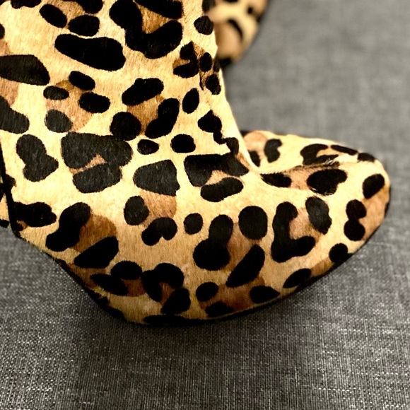 Leopard Print Platform Booties Size 9 - Picture 4 of 4